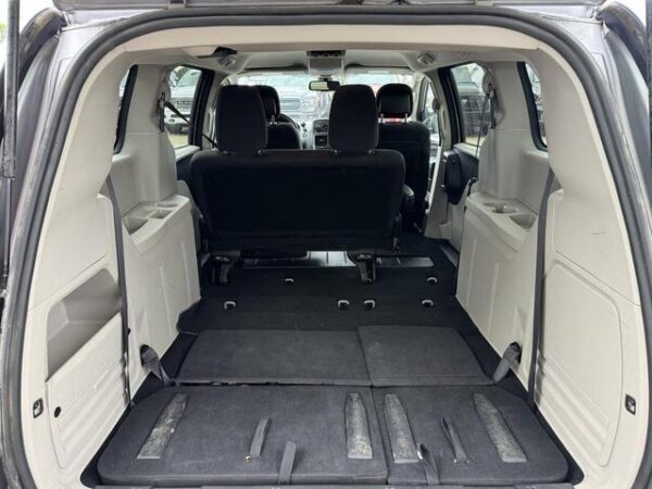 Sold 2019 Dodge Grand Caravan SE Plus Package | V6 | Roof Racks | FlexFuel | Keyless Entry | Stock # P1643 - Image 7