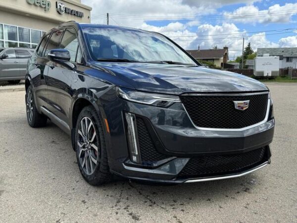 Sold 2023 Chevrolet Cadillac XT6 Sport AWD SUV | Low KMs | 3.6L | Leather | Pano Roof | HD Rear Camera | Bose Sound | Luxury Pkg | Stock # P1641 - Image 11