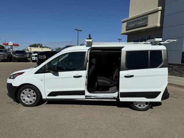 Sold 2020 Ford Transit Connect XL Passenger Van FWD | 6 Passenger | Low KMs | 2L | Dual Sliding Doors | NAV | Stock # P1660 - Image 4