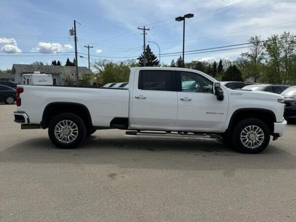 Sold 2021 Chevrolet Silverado 3500HD High Country Crew Cab | 6.6L | Leather | Sunroof | Nav | Bose Sound | Heated Seats | 5th Wheel Prep | Stock # P1624 - Image 7