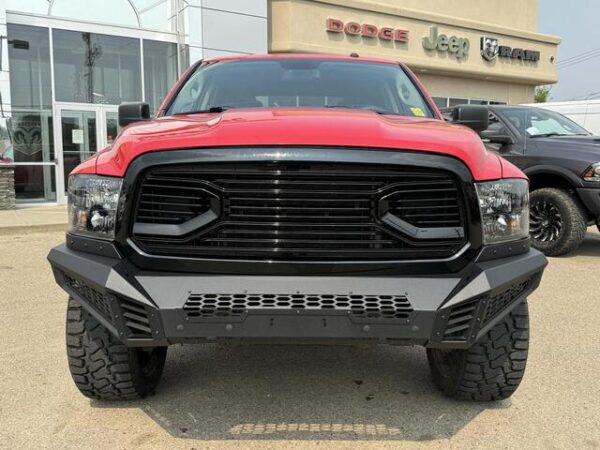 2016 Ram 1500 SXT Crew Cab 4x4 Stock P1617A