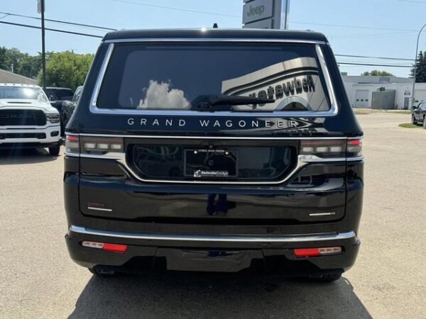 Sold 2022 Jeep Grand Wagoneer Series III 4WD SUV | Low KMs | V8 | Rear Video Screens | Heated Vented Seats | Leather Stock # P1647 - Image 5