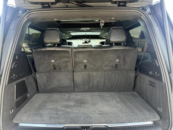 Sold 2022 Jeep Grand Wagoneer Series III 4WD SUV | Low KMs | V8 | Rear Video Screens | Heated Vented Seats | Leather Stock # P1647 - Image 6