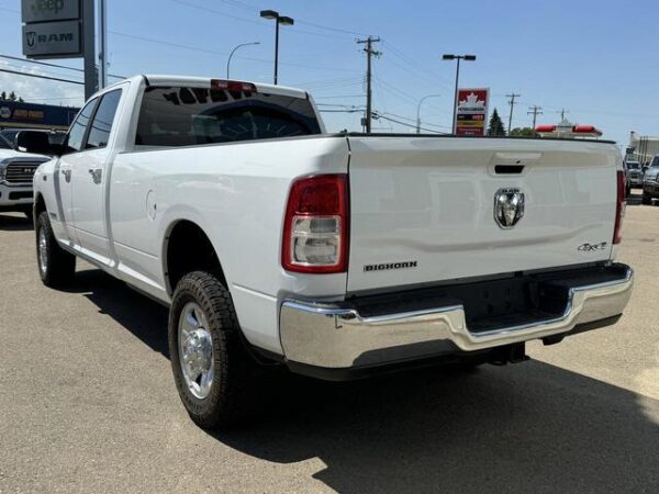 Sold 2019 Ram 3500 Big Horn Crew Cab 4x4 | Low KMs | HEMI V8 | Front Bench | Backup Camera - Image 4