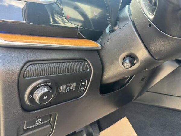 Sold 2022 Jeep Grand Wagoneer Series III 4WD SUV | Low KMs | V8 | Rear Video Screens | Heated Vented Seats | Leather Stock # P1647 - Image 21