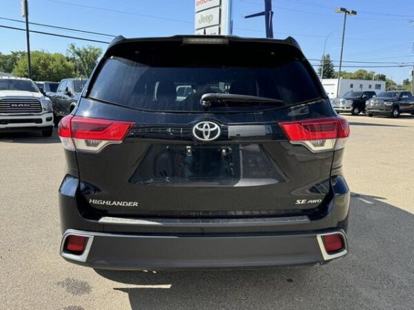 Used 2017 Toyota Highlander XLE AWD SUV | V6 | Backup Camera | Power Liftgate | Heated Seats | Stock # P1673 - Image 5