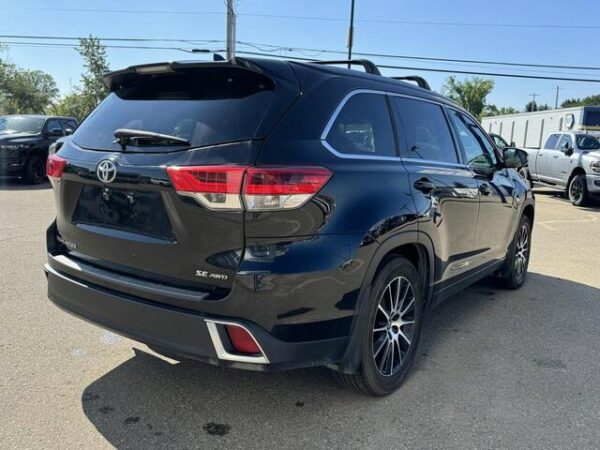 Used 2017 Toyota Highlander XLE AWD SUV | V6 | Backup Camera | Power Liftgate | Heated Seats | Stock # P1673 - Image 9