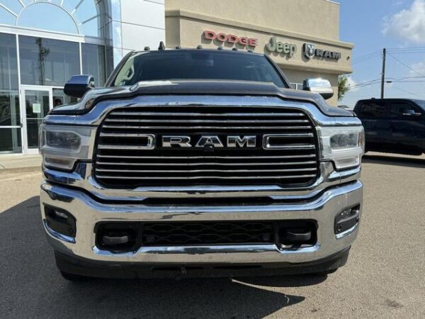 Sold 2021 Ram 3500 Laramie Dually Crew Cab 4x4 | 6.7L | Leather | Sunroof | 5th Wheel | Laramie Lvl 2 Equip Pkg | Stock # RR38494A - Image 9