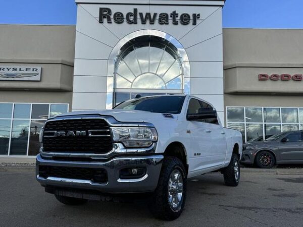 Used 2022 Ram 2500 Big Horn Crew Cab 4x4 | Low KMs | HEMI V8 | Front Bench | Cloth | Backup Camera Stock # P1731