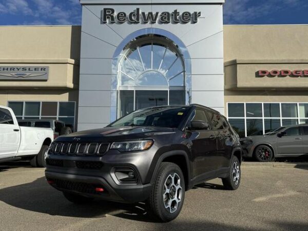 Used 2022 Jeep Compass Trailhawk 4x4 | Low KMs | Leather Push Start | Heated Seats | Backup Camera Stock # PCK9325A