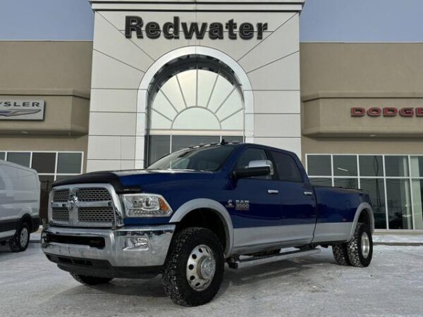 2018 Ram 3500 Laramie Dually Crew Cab 4x4 | Cummins | Low KMs | Sunroof | NAV | Remote Start | Stock # RR32732A