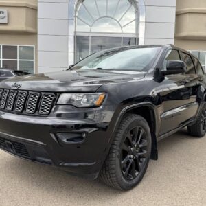2021 Jeep Grand Cherokee Altitude 4x4 | Low KMs | V6 | Backup Camera | Leather | NAV | Heated Seats Stock: P1836