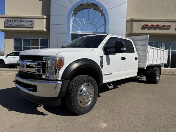 Used 2019 Ford Super Duty F-550 DRW Crew Cab Chassis-Cab 4WD | Turbo Diesel | Cloth Stock: P9970